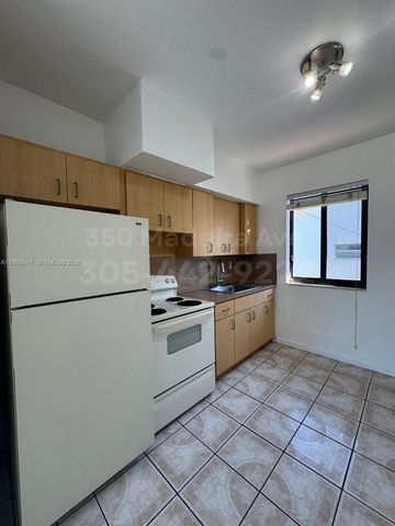 350 Madeira Ave 4, Coral Gables, FL 33134