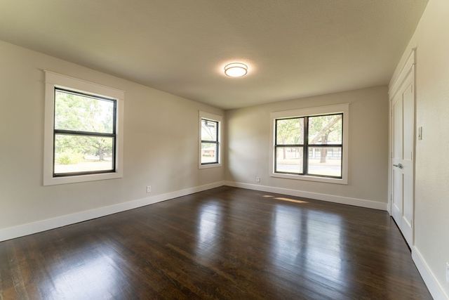 203 Walnut Street, Terrell, TX 75160