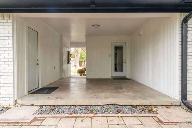 203 Walnut Street, Terrell, TX 75160