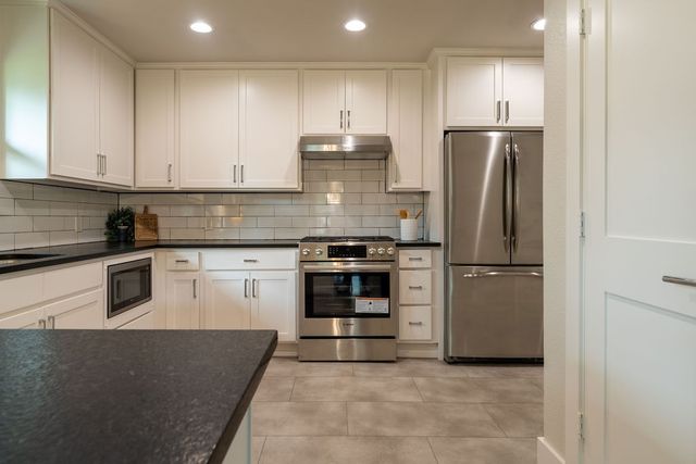 203 Walnut Street, Terrell, TX 75160