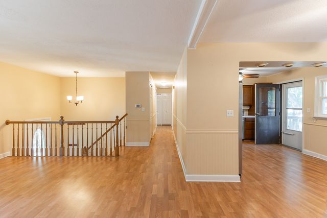 7615 Walnut Avenue, Woodridge, IL 60517