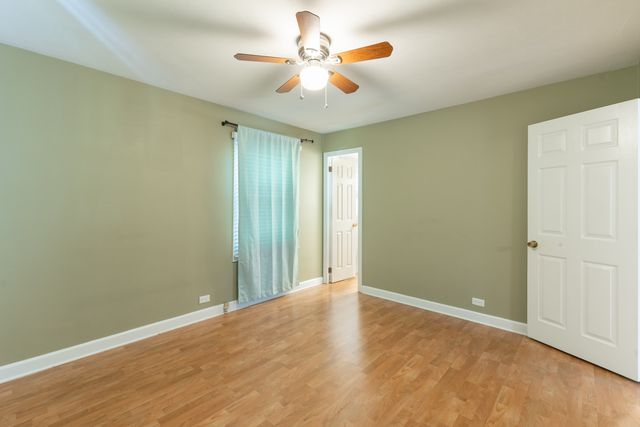 7615 Walnut Avenue, Woodridge, IL 60517