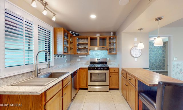 138 S La Canada Dr Unit C, Green Valley, AZ 85614