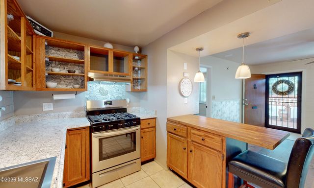 138 S La Canada Dr Unit C, Green Valley, AZ 85614