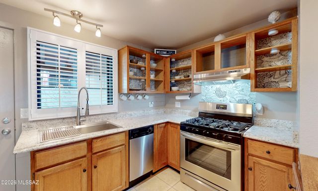 138 S La Canada Dr Unit C, Green Valley, AZ 85614