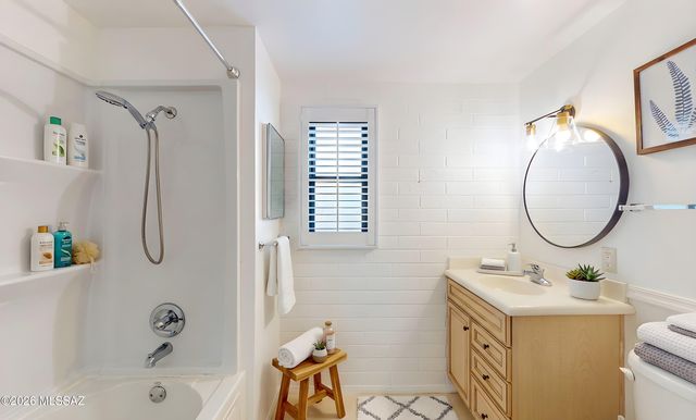 138 S La Canada Dr Unit C, Green Valley, AZ 85614