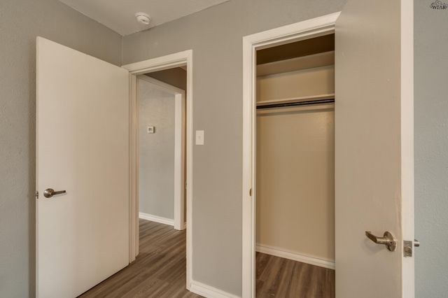 2405 SANTA FE STREET, Wichita Falls, TX 76309