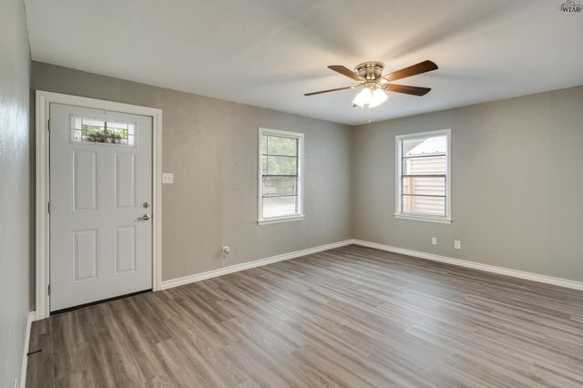 2405 SANTA FE STREET, Wichita Falls, TX 76309