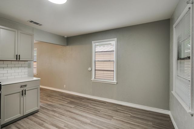 2405 SANTA FE STREET, Wichita Falls, TX 76309