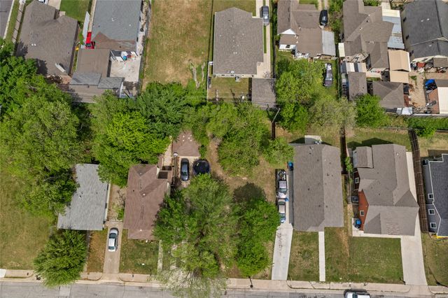 1013 E Hattie Street, Fort Worth, TX 76104