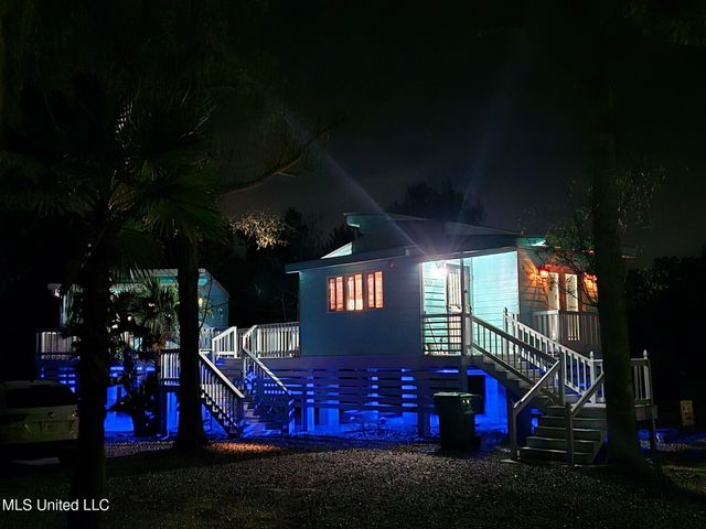 5133 Herron Street, Bay Saint Louis, MS 39520