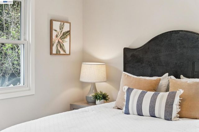 473 Pacific Ave, Alameda, CA 94501