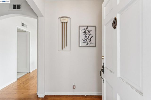 473 Pacific Ave, Alameda, CA 94501