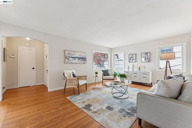 473 Pacific Ave, Alameda, CA 94501