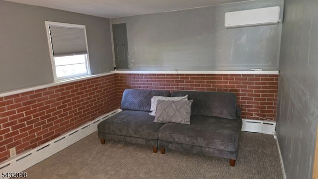 8 Hillside Rd, Mansfield Twp., NJ 07840