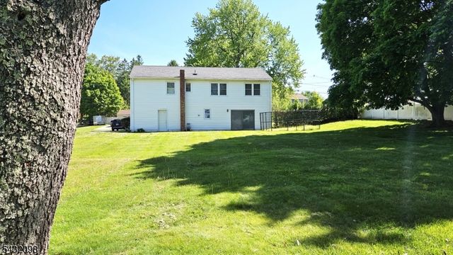 8 Hillside Rd, Mansfield Twp., NJ 07840
