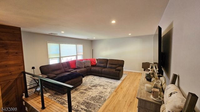 8 Hillside Rd, Mansfield Twp., NJ 07840