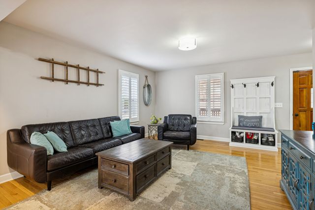 1358 Old Charlotte Pike, Pegram, TN 37143