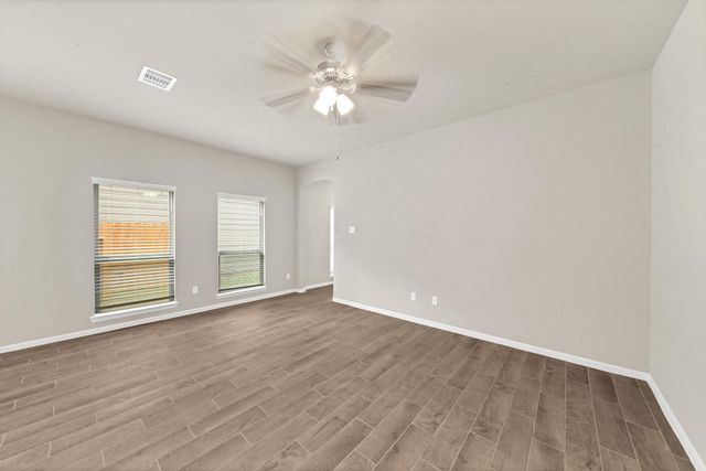 214 Emerald Thicket Lane, Huffman, TX 77336