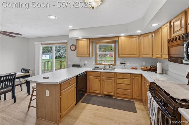 9074 Hamburg Road, Brighton, MI 48116