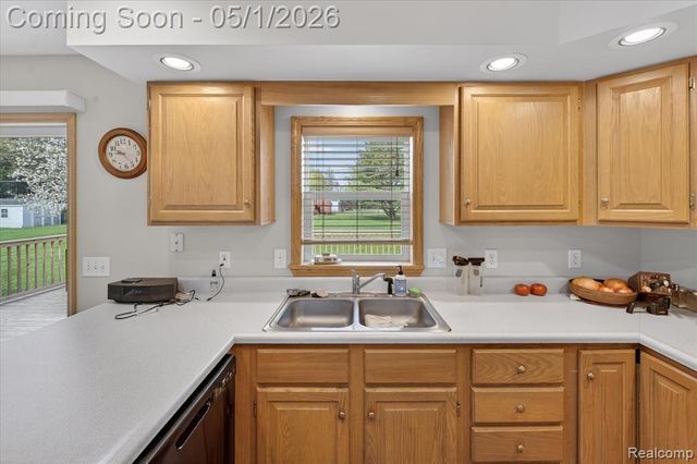 9074 Hamburg Road, Brighton, MI 48116