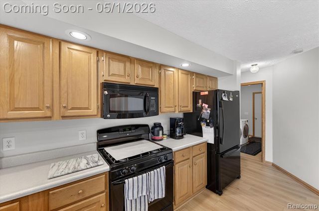 9074 Hamburg Road, Brighton, MI 48116