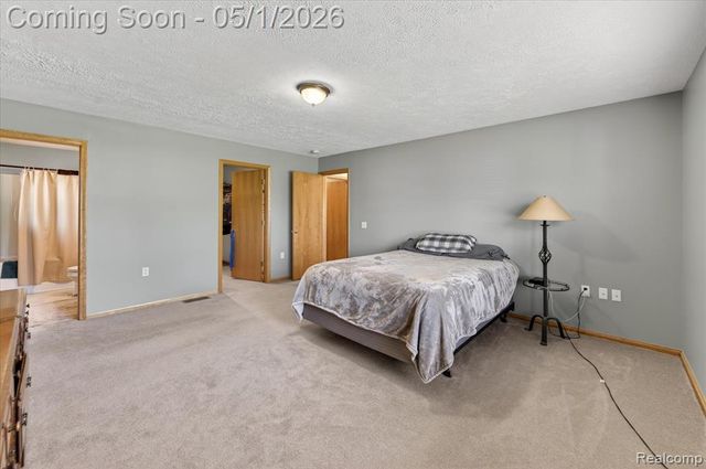 9074 Hamburg Road, Brighton, MI 48116