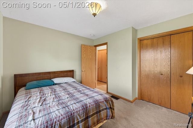 9074 Hamburg Road, Brighton, MI 48116