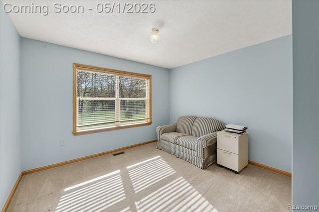 9074 Hamburg Road, Brighton, MI 48116