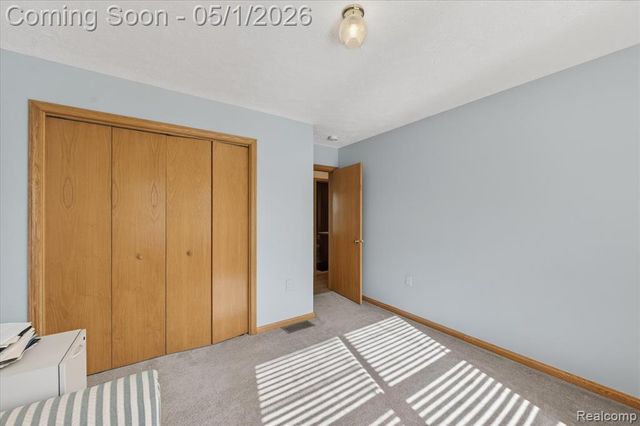 9074 Hamburg Road, Brighton, MI 48116