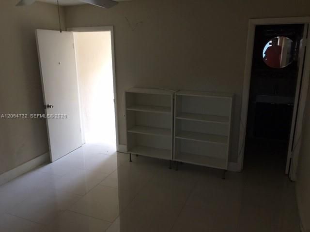 2407 SW 42nd Avenue B, Fort Lauderdale, FL 33317