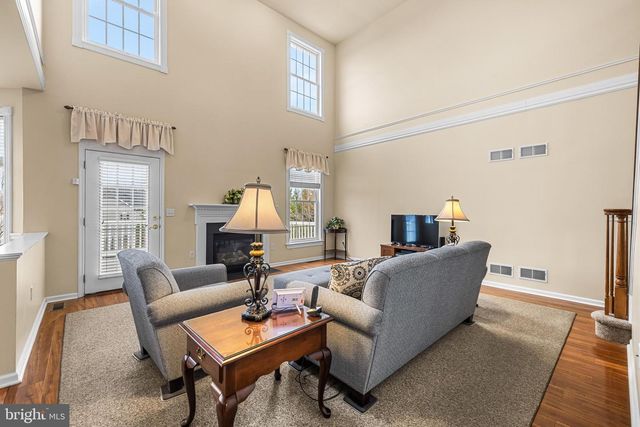 1115 GLEN VIEW DR, York, PA 17403