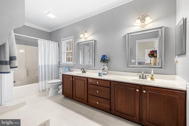 1115 GLEN VIEW DR, York, PA 17403