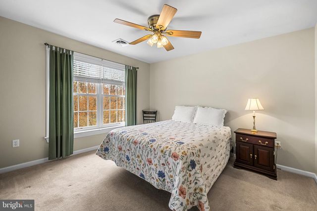 1115 GLEN VIEW DR, York, PA 17403