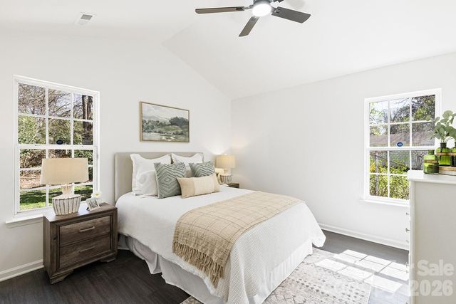 913 Tennyson Drive, Charlotte, NC 28208