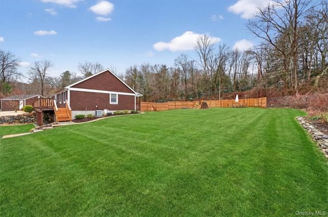 1813-1815 Hunterbrook Road, Yorktown Heights, NY 10598