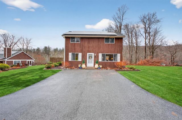 1813-1815 Hunterbrook Road, Yorktown Heights, NY 10598