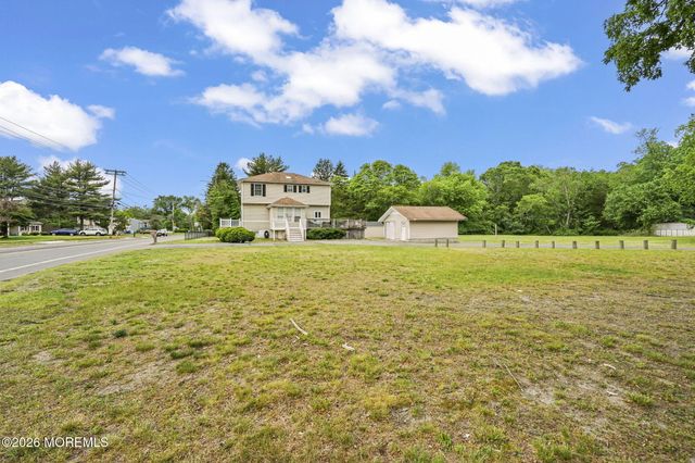 438 Bennetts Mills Road, Jackson, NJ 08527