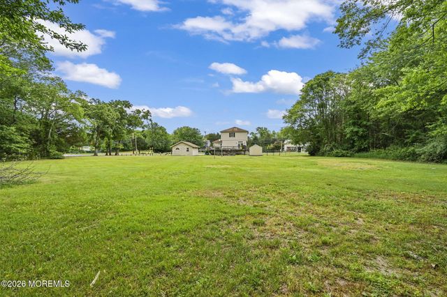 438 Bennetts Mills Road, Jackson, NJ 08527