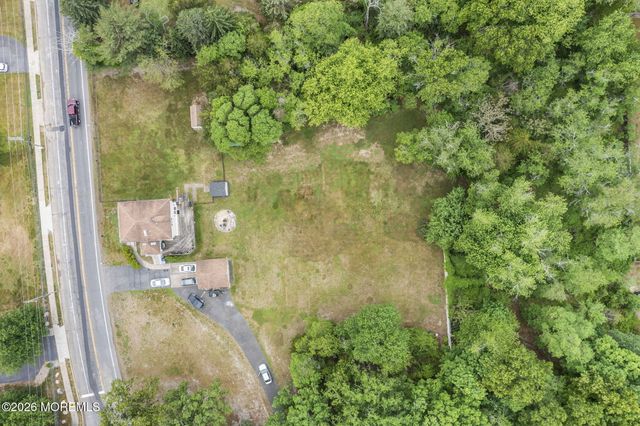 438 Bennetts Mills Road, Jackson, NJ 08527