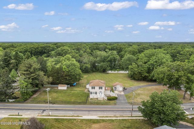 438 Bennetts Mills Road, Jackson, NJ 08527