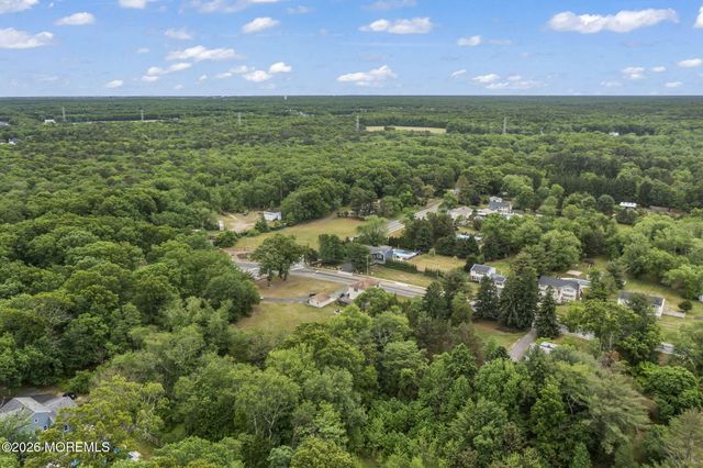 438 Bennetts Mills Road, Jackson, NJ 08527