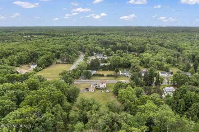 438 Bennetts Mills Road, Jackson, NJ 08527