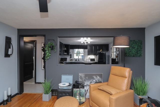 1128 Page Blvd, Springfield, MA 01104