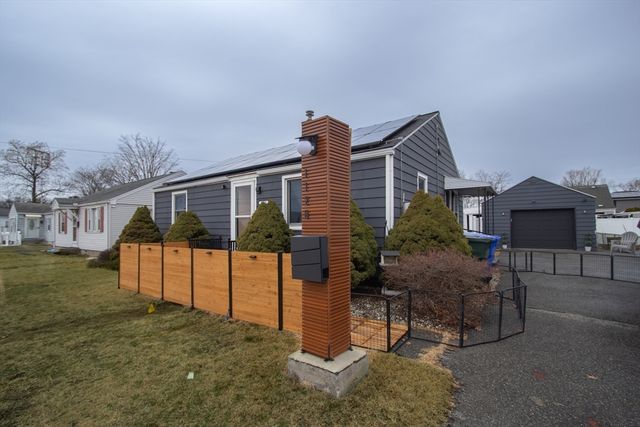 1128 Page Blvd, Springfield, MA 01104