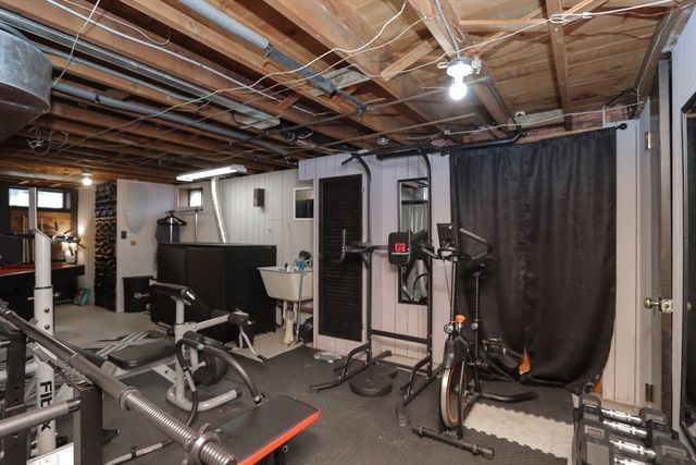 1128 Page Blvd, Springfield, MA 01104