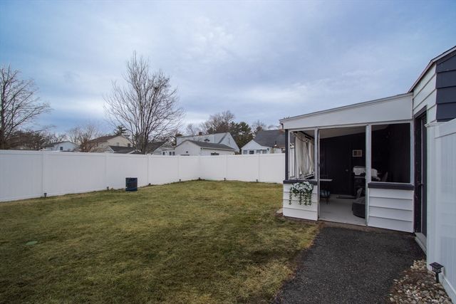 1128 Page Blvd, Springfield, MA 01104