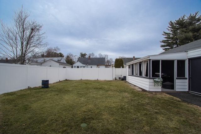 1128 Page Blvd, Springfield, MA 01104