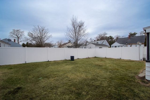 1128 Page Blvd, Springfield, MA 01104