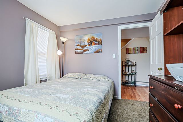 29 Hamburg Street, Manchester, NH 03102